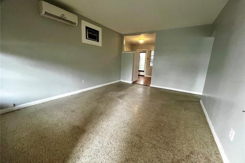 Appartement à louer à Largo, Floride: 2 chambres, 83.61 m2 № 2120471 - photo 4