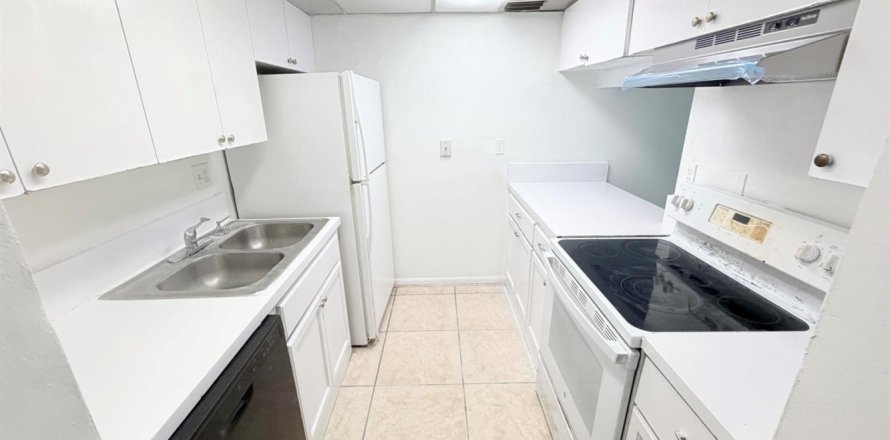Condo à West Palm Beach, Floride, 2 chambres  № 2375042