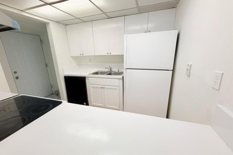 Copropriété à louer à West Palm Beach, Floride: 2 chambres, 78.97 m2 № 2375042 - photo 2