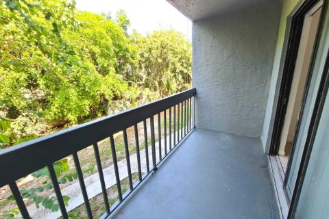Copropriété à louer à West Palm Beach, Floride: 2 chambres, 78.97 m2 № 2375042 - photo 12
