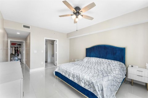 Copropriété à louer à Miami, Floride: 2 chambres, 126.63 m2 № 1941309 - photo 18