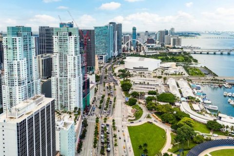 Copropriété à louer à Miami, Floride: 2 chambres, 126.63 m2 № 1941309 - photo 5