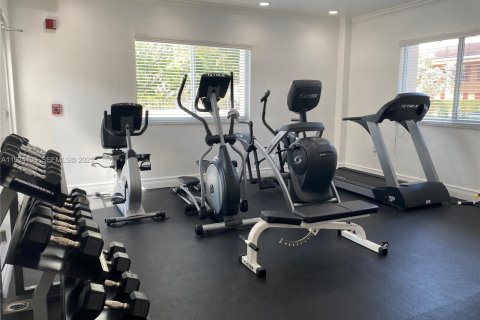 Appartement à louer à Coral Gables, Floride: 2 chambres, 92.9 m2 № 1993649 - photo 18