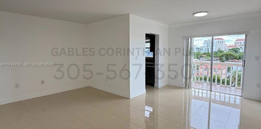 Appartement à Coral Gables, Floride 2 chambres, 92.9 m2 № 1993649