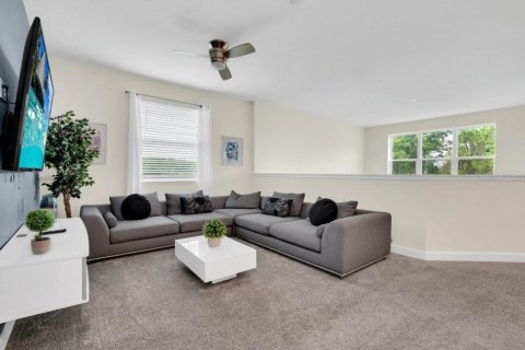 Villa ou maison à vendre à Kissimmee, Floride: 5 chambres, 314.75 m2 № 1589641 - photo 28