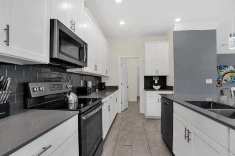 Villa ou maison à vendre à Kissimmee, Floride: 5 chambres, 314.75 m2 № 1589641 - photo 17