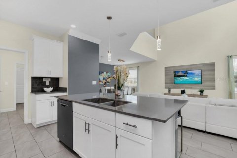 Villa ou maison à vendre à Kissimmee, Floride: 5 chambres, 314.75 m2 № 1589641 - photo 18