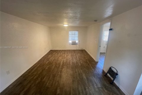 Apartment in Hollywood, Florida 1 bedroom, 55.74 sq.m. № 2053025 - photo 7