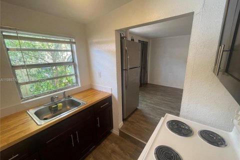 Apartment in Hollywood, Florida 1 bedroom, 55.74 sq.m. № 2053025 - photo 13