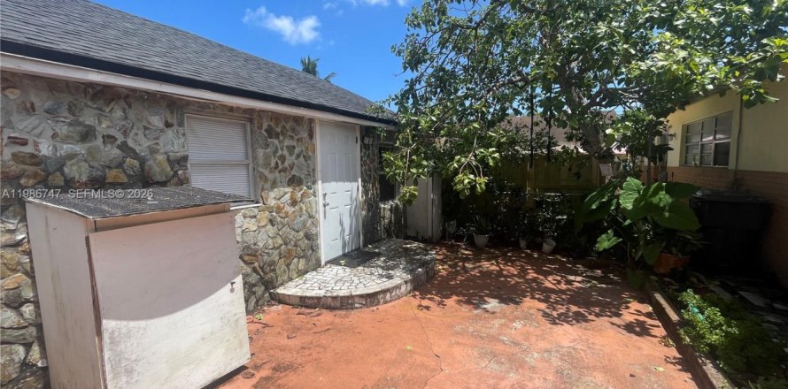 Apartment in Hollywood, Florida 1 bedroom, 55.74 sq.m. № 2053025