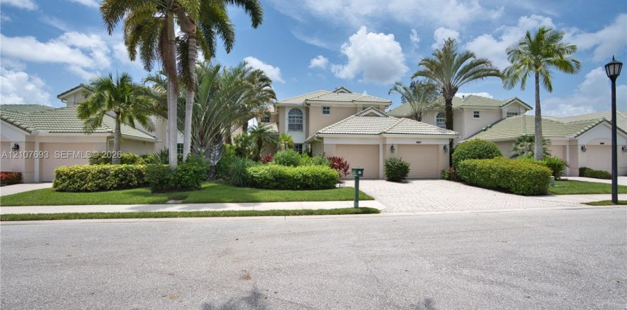 Casa en Palm Beach Gardens, Florida 4 dormitorios, 317.91 m2 № 2423235