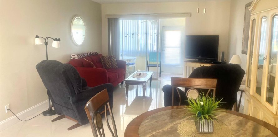 Villa ou maison à West Palm Beach, Floride 2 chambres, 75.72 m2 № 1128810
