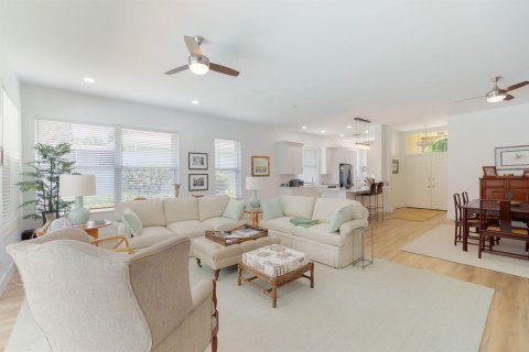 House in Hobe Sound, Florida 3 bedrooms, 187.38 sq.m. № 2083536 - photo 18