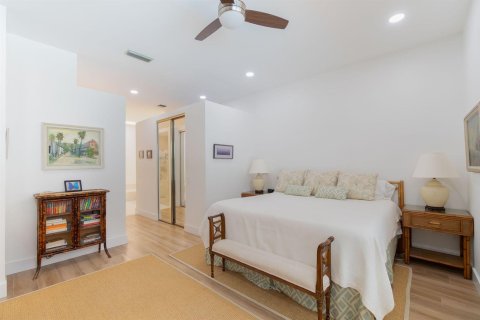 House in Hobe Sound, Florida 3 bedrooms, 187.38 sq.m. № 2083536 - photo 20