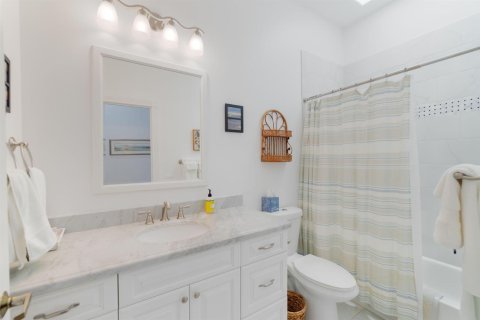 House in Hobe Sound, Florida 3 bedrooms, 187.38 sq.m. № 2083536 - photo 25