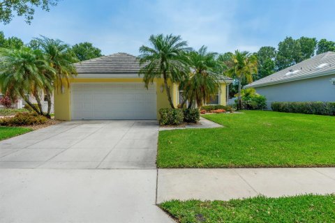 House in Hobe Sound, Florida 3 bedrooms, 187.38 sq.m. № 2083536 - photo 2