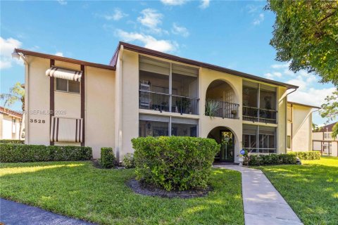 Copropriété à vendre à Greenacres, Floride: 2 chambres, 85.47 m2 № 1999006 - photo 2