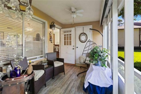 Copropriété à vendre à Greenacres, Floride: 2 chambres, 85.47 m2 № 1999006 - photo 5