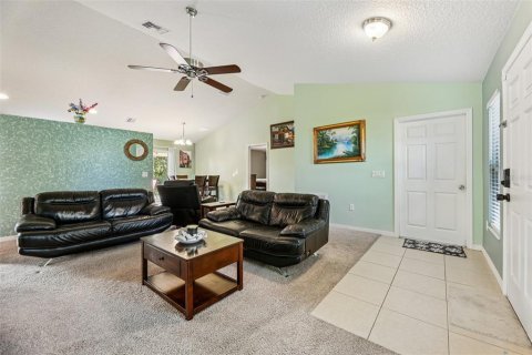 Villa ou maison à vendre à Kissimmee, Floride: 4 chambres, 130.25 m2 № 2121368 - photo 11
