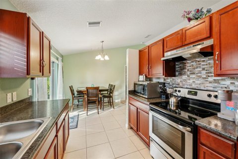 Villa ou maison à vendre à Kissimmee, Floride: 4 chambres, 130.25 m2 № 2121368 - photo 13