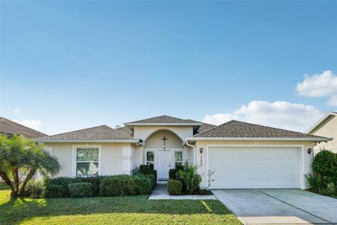 Villa ou maison à vendre à Kissimmee, Floride: 4 chambres, 130.25 m2 № 2121368 - photo 2