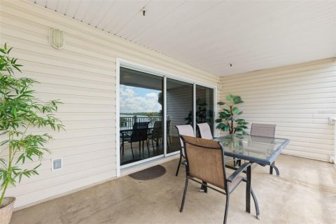 Condo in Indian Shores, Florida, 2 bedrooms  № 1914658 - photo 24