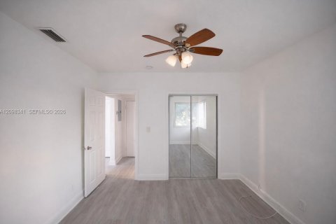 Apartment in Miami, Florida 1 bedroom № 2394551 - photo 6