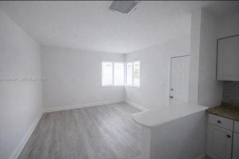 Apartment in Miami, Florida 1 bedroom № 2394551