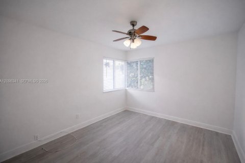 Apartment in Miami, Florida 1 bedroom № 2394551 - photo 5