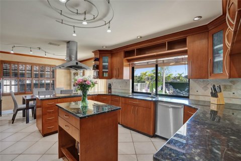 Villa ou maison à vendre à Coral Springs, Floride: 4 chambres, 259.01 m2 № 2024397 - photo 22