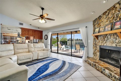 Villa ou maison à vendre à Coral Springs, Floride: 4 chambres, 259.01 m2 № 2024397 - photo 16