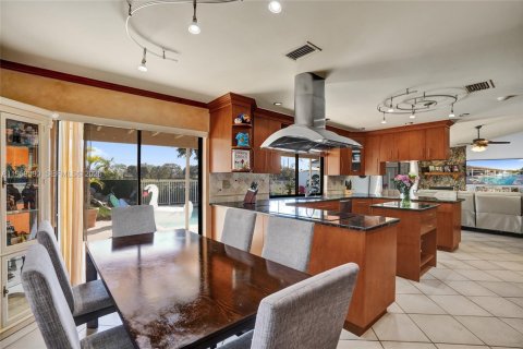 Villa ou maison à vendre à Coral Springs, Floride: 4 chambres, 259.01 m2 № 2024397 - photo 26