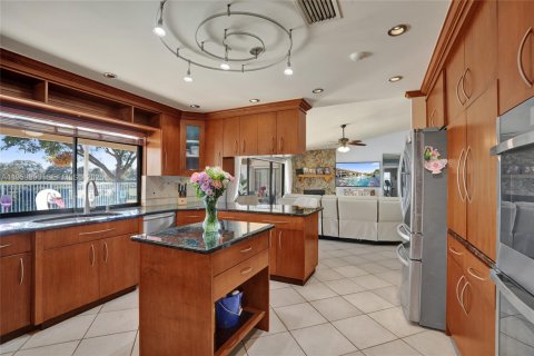 Villa ou maison à vendre à Coral Springs, Floride: 4 chambres, 259.01 m2 № 2024397 - photo 23