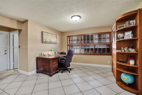 Villa ou maison à vendre à Coral Springs, Floride: 4 chambres, 259.01 m2 № 2024397 - photo 14