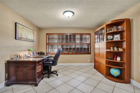 Villa ou maison à vendre à Coral Springs, Floride: 4 chambres, 259.01 m2 № 2024397 - photo 12