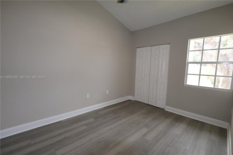 Casa en venta en Miami, Florida, 3 dormitorios, 164.16 m2 № 2057337 - foto 17