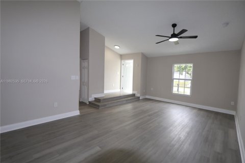 Casa en venta en Miami, Florida, 3 dormitorios, 164.16 m2 № 2057337 - foto 4