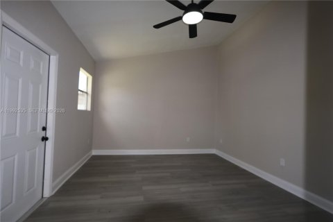 Casa en venta en Miami, Florida, 3 dormitorios, 164.16 m2 № 2057337 - foto 20