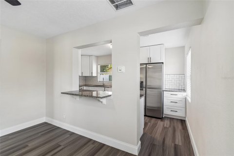 Casa en venta en Tampa, Florida, 1 dormitorio, 70.05 m2 № 2226462 - foto 14