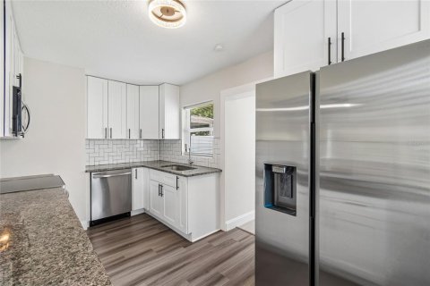 Casa en venta en Tampa, Florida, 1 dormitorio, 70.05 m2 № 2226462 - foto 18