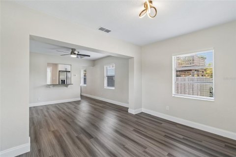 Casa en venta en Tampa, Florida, 1 dormitorio, 70.05 m2 № 2226462 - foto 7