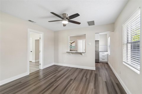 Casa en venta en Tampa, Florida, 1 dormitorio, 70.05 m2 № 2226462 - foto 10