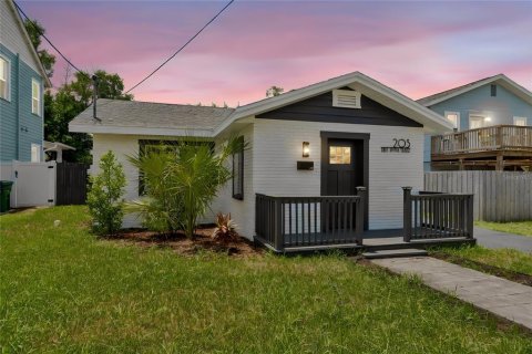 Casa en Tampa, Florida 1 dormitorio, 70.05 m2 № 2226462