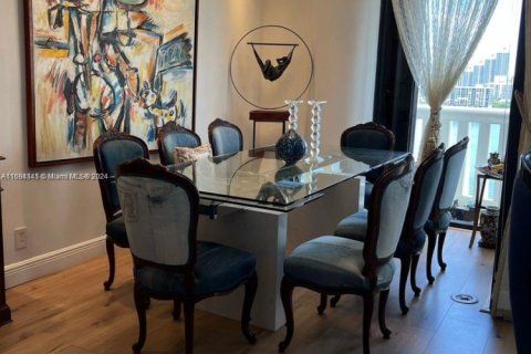 Condominio en venta en Aventura, Florida, 2 dormitorios, 157 m2 № 2023154 - foto 3