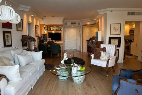 Condominio en venta en Aventura, Florida, 2 dormitorios, 157 m2 № 2023154 - foto 6