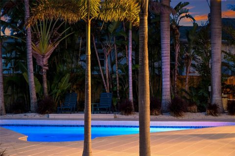 Villa ou maison à vendre à Bradenton Beach, Floride: 4 chambres, 320.61 m2 № 2212259 - photo 17