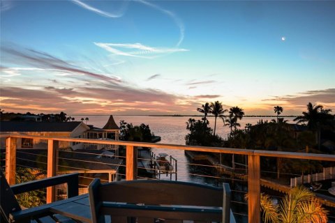 Villa ou maison à vendre à Bradenton Beach, Floride: 4 chambres, 320.61 m2 № 2212259 - photo 28