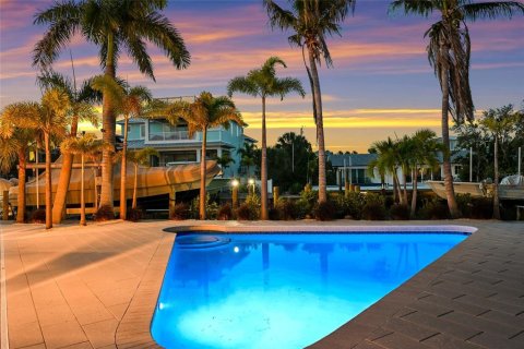 Villa ou maison à vendre à Bradenton Beach, Floride: 4 chambres, 320.61 m2 № 2212259 - photo 19