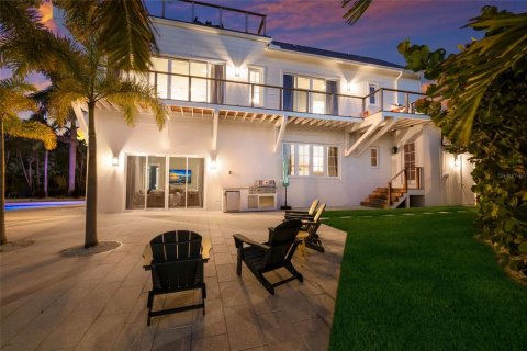 Villa ou maison à vendre à Bradenton Beach, Floride: 4 chambres, 320.61 m2 № 2212259 - photo 8