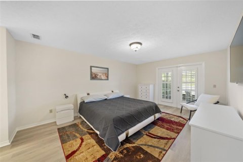 House in Brandon, Florida 4 bedrooms, 207.26 sq.m. № 1124767 - photo 6